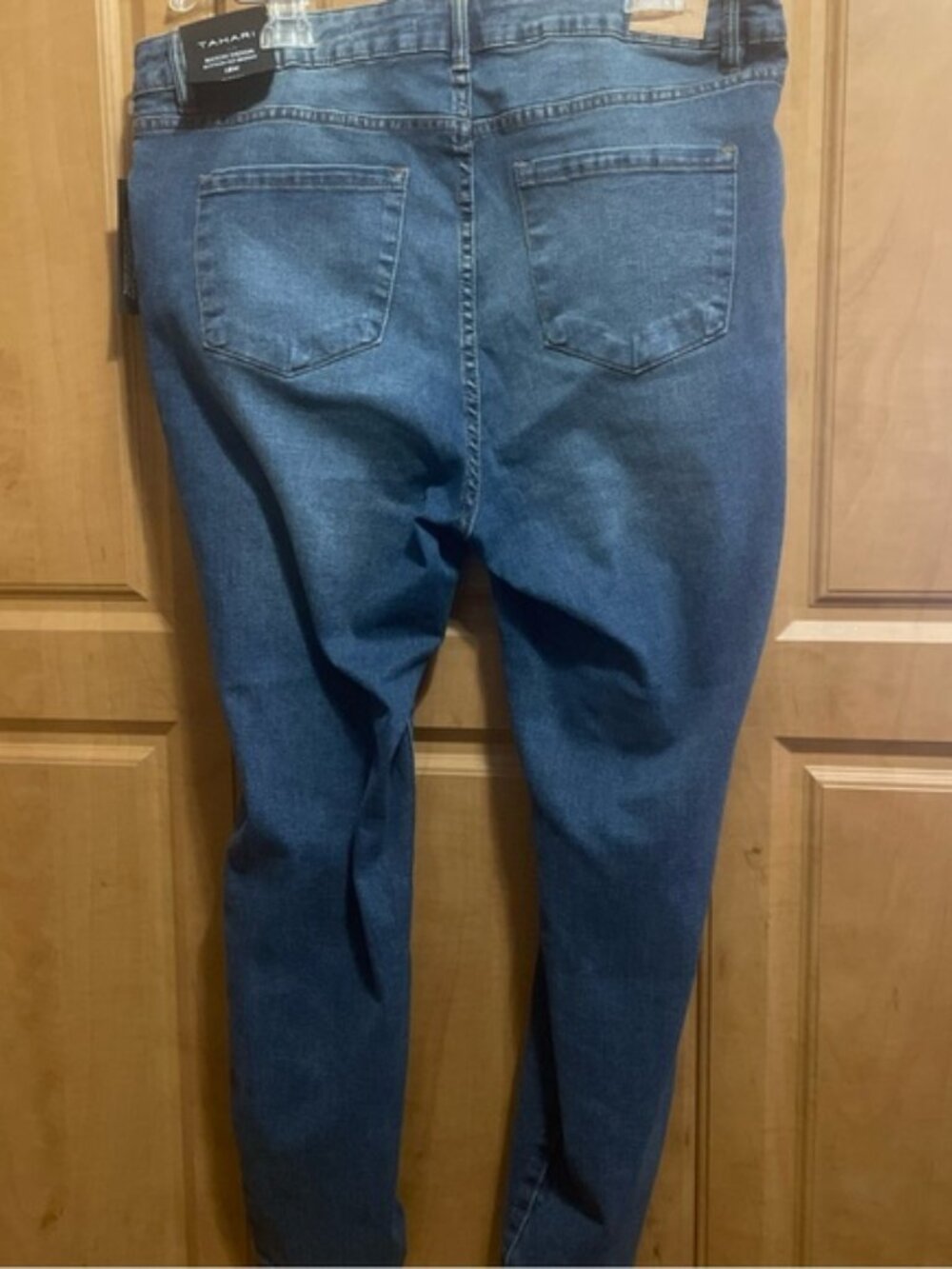 NWT Tahari Blue Denim Jeans Amelia Button Fly Skinny Size 18W - Picture 4 of 6